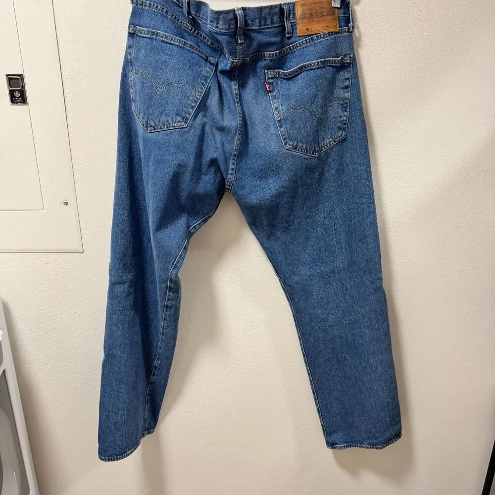 Levis 501 Mens 38x32 Button Fly Levis Premium Straight Leg